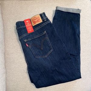 Levis Classic Crop